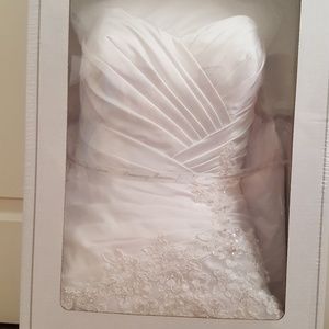 Wedding dress